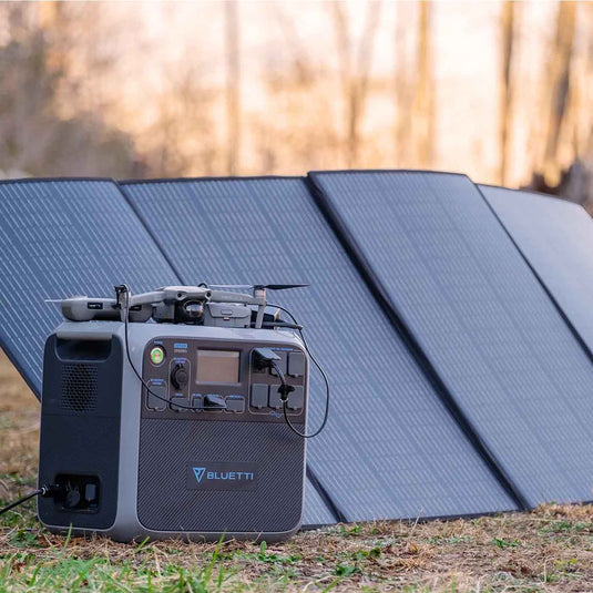 BLUETTI / EB70S Portable Power Station | 800W 716Wh PV350 Solar Panel | 350W